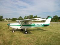 N68611 @ 57C - Cessna 152 - by Mark Pasqualino