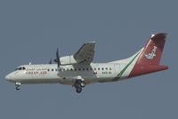 A4O-AL @ DXB - Oman Air ATR42 landing at DXB - by Yakfreak - VAP
