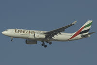 A6-EAA @ DXB - Emirates Airbus 330-200 - by Yakfreak - VAP