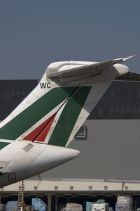 I-DAWC @ MXP - Alitalia MD80 close up - by Yakfreak - VAP