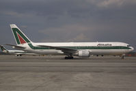 I-DEIL @ MXP - Alitalia Boeing 767-300 - by Yakfreak - VAP