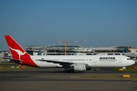VH-ZXA @ SYD - Taxiing to the gate - by Micha Lueck