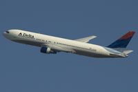 N123DN @ SJU - Delta Airlines Boeing 767-300 - by Yakfreak - VAP