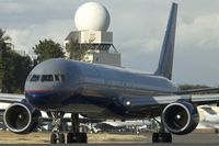 N576UA @ SXM - United Airlines Boeing 757-200 - by Yakfreak - VAP