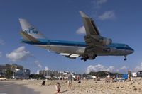 PH-BFA @ SXM - KLM Boeing 747-400 - by Yakfreak - VAP