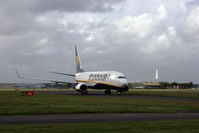 EI-DHE @ BOH - 737 RYANAIR - by barry quince