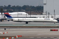 N912DN @ LAX - Delta Airlines N912DN taxiing to the gate after arrival on the North complex from Salt Lake City Int'l (KSLC) as FLT DAL377. - by Dean Heald