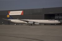 D-AIHF @ VIE - Lufthansa Airbus 340-600 - by Yakfreak - VAP