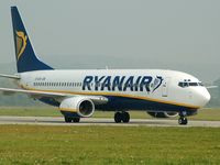 EI-CSH @ KRK - Ryanair - by Artur Bado?