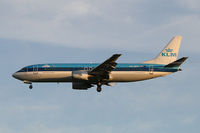 PH-BTF @ LHR - PH-BTF Boeing 737-406  KLM - by Mark Giddens