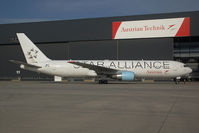 OE-LAZ @ VIE - Austrian Airlines Boeing 767-300 in special Star Alliance colors - by Yakfreak - VAP