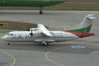 LZ-ATS @ VIE - Viaggio Air ATR 42 - by Yakfreak - VAP