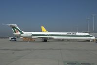 I-DAWF @ MUC - Alitalia MD80 - by Yakfreak - VAP