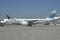 UN-B5701 @ MUC - Kazakstan Boeing 757-200 - by Yakfreak - VAP