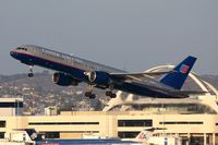 N568UA @ LAX - United Airlines N568UA (FLT UAL258) departing RWY 25R enroute to Edward Lawrence Logan Int'l - Boston (KBOS). - by Dean Heald