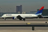 N131DN @ KLAS - Delta Airlines / 1990 Boeing 767-332 - by Brad Campbell