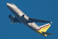 D-AKNK @ VIE - Germanwings Airbus 319 - by Yakfreak - VAP