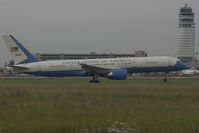 99-0004 @ VIE - USAF Boeing 757-200 - by Yakfreak - VAP