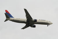 N3760C @ ATL - Over the numbers of 9R - by Michael Martin