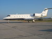 N352BH @ MDSD - Parqued at General Aviation. This is Dove One used by the Evangelical Minister Benny Hinn - by jcporcella