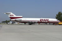 OO-DHS @ VIE - European Air Transport Boeing 727-200 in DHL colors - by Yakfreak - VAP