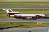 OO-DHY @ VIE - European Air Transport Boeing 727-200 in DHL colors - by Yakfreak - VAP