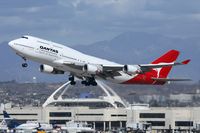 VH-OEI @ LAX - Qantas VH-OEI (FLT QFA8) climbing out from RWY 25R enroute to Sydney Int'l (YSSY). - by Dean Heald