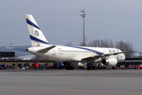 4X-EBU @ KRK - EL AL Israel Airlines - Boeing 757-258ER - by Artur Bado?