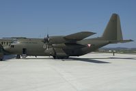 8T-CB @ LNZ - Austrian Air Force Lockheed C130 Hercules - by Yakfreak - VAP