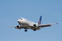 N17345 @ KORD - Boeing737-300 - by Mark Pasqualino