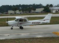 N420SP @ DAB - Cessna 172