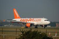 HB-JZG @ BOH - EASYJET A319 - by Patrick Clements