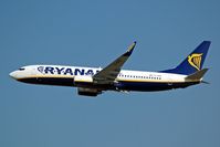EI-DPN @ KRK - Ryanair - by Artur Bado?