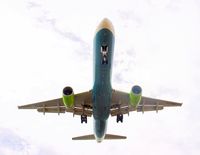 G-FCLD @ GCRR - Boeing 757-200 - by J. Thoma