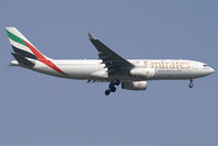 A6-EKR @ VIE - Emirates Airbus A330-200 - by Thomas Ramgraber-VAP