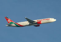 5Y-KQU @ LHR - Kenyan 767 - by Kevin Murphy