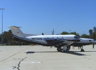 N672SD @ CMA - 2005 Pilatus PC-12/45, one 1,605 shp Pratt & Whitney (Canada) PT6A-67B Turboprop flat rated at 1,200 shp for takeoff, 1.000 shp continuous, max speed 311 mph at 25,000 ft. Normalair Garrett cabin pressurization system. Boarding passengers - by Doug Robertson