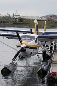 C-FHAA @ CYWH - Harbour Air Dash 3 Turbo Otter - by Yakfreak - VAP