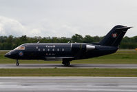 144614 @ VIE - Canadian Air Force CL600 Challenger - by Yakfreak - VAP