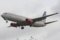 LN-RCY @ LHR - Boeing 737-883 - by Juergen Postl
