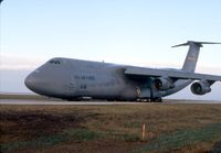86-0011 @ CID - C-5B in for Presidential support