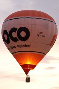 OE-ZHA - Schön - Neptun 3500 Night of the balloons