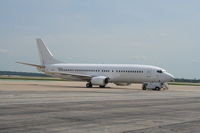 N765TA @ KRFD - Boeing 737-400