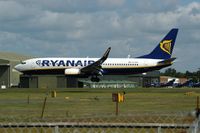 EI-DHP @ BOH - RYANAIR LANDING 26