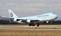HL7605 @ VIE - Korean 747-400 cargo - by Dieter Klammer