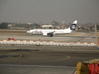 N568AS @ LAX - Alaska 737-890 rolling @ LAX - by Steve Nation