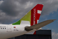 CS-TOJ @ VIE - TAP Air Portugal Airbus 330-200 - by Yakfreak - VAP
