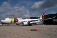 CS-TOJ @ VIE - TAP Air Portugal Airbus 330-200 - by Yakfreak - VAP
