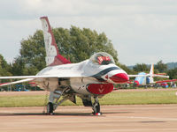UNKNOWN @ EGVA - F-16C/Thunderbirds ADS/RIAT Fairford (Thunderbird 7) - by Ian Woodcock
