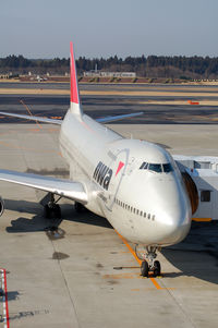N624US @ NRT - Always good to see the good old 200 series :) - by Micha Lueck